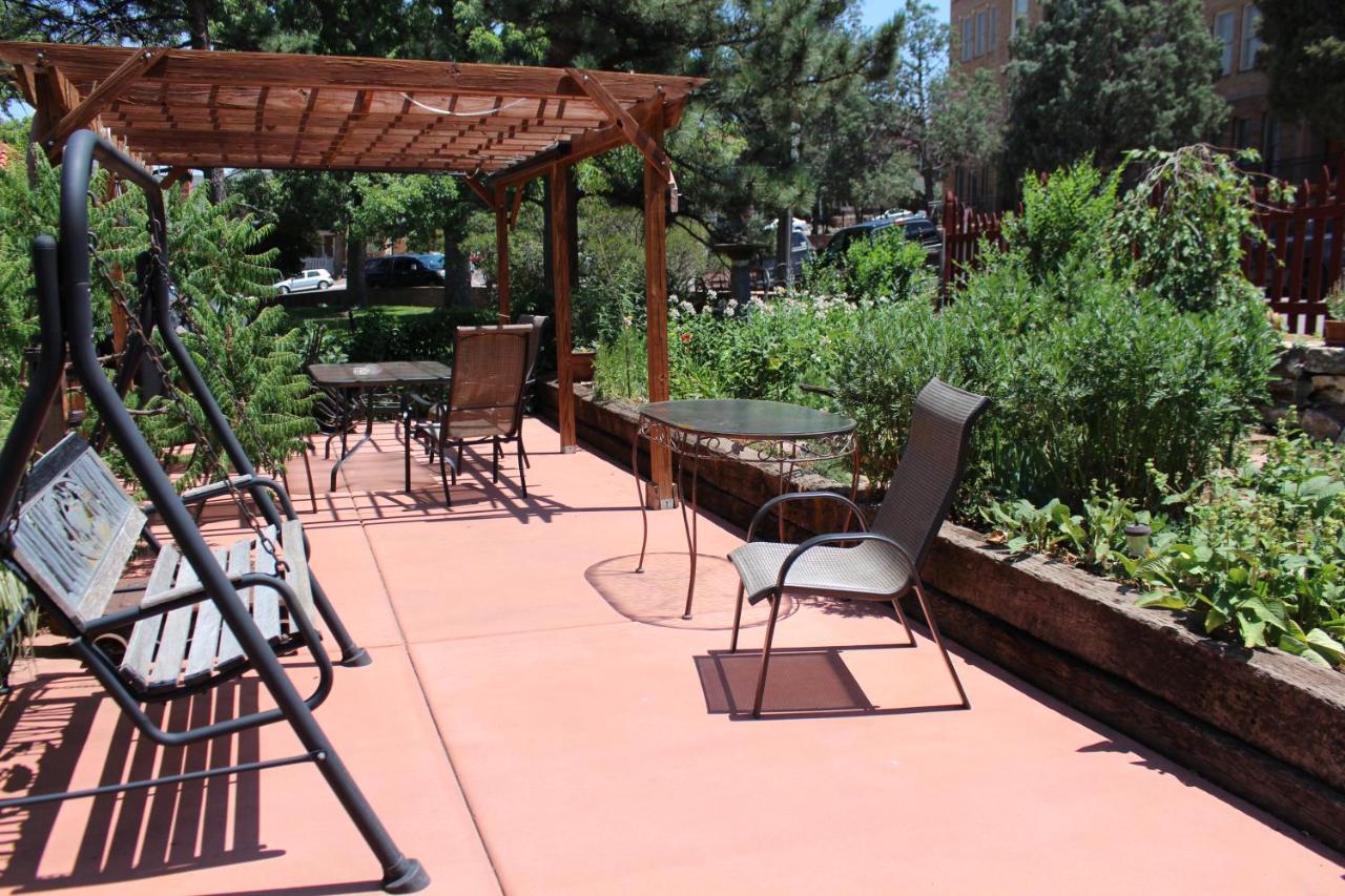 Avenue Hotel Bed And Breakfast Manitou Springs Exterior foto