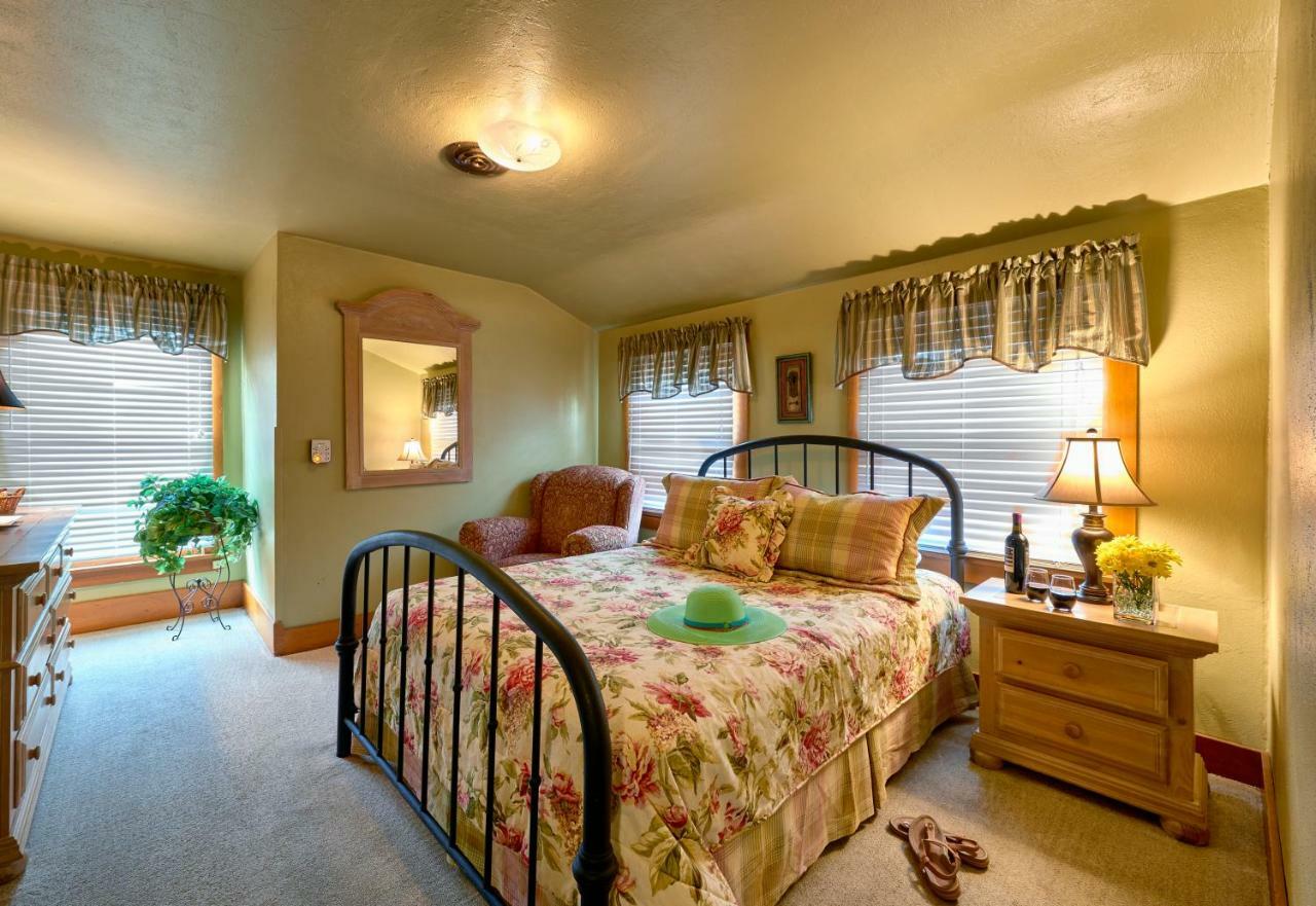 Avenue Hotel Bed And Breakfast Manitou Springs Exterior foto